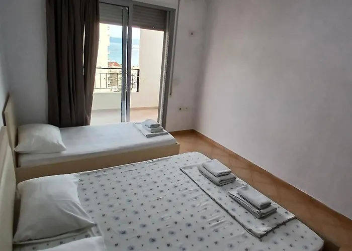 Ela Apartament's *
